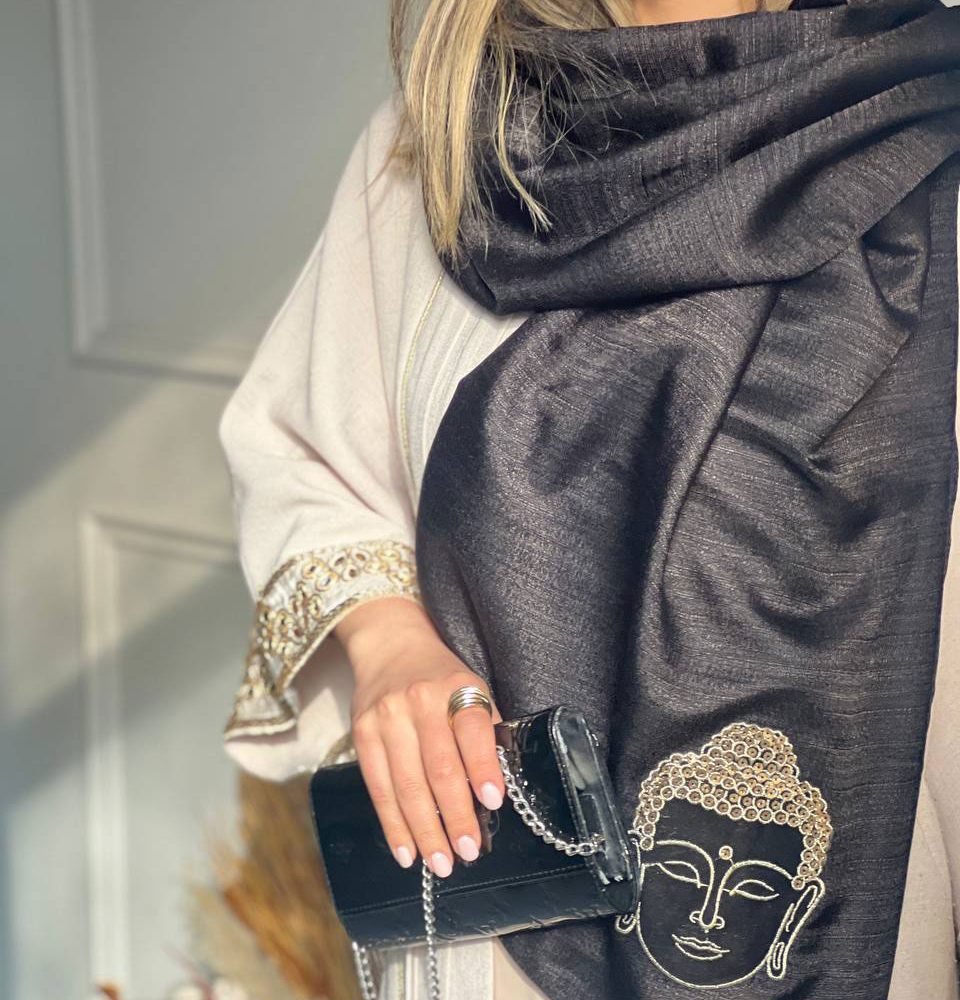 شال تافته مشکی با اکسسوری چهره