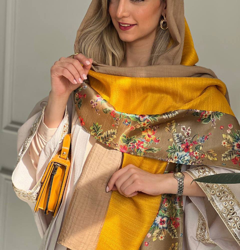 شال گلدار خردلی کرم