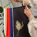 شال تافته با اکسسوری دٌرنا (موجود در ۱۱ رنگ)