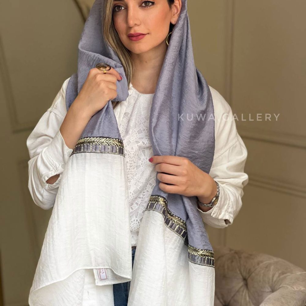 شال وال سفيد بنفش نواردار