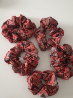 کش تک گلدار قرمز سرمه ای - Image 2