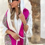 شال سفيد سرخابي گلدار