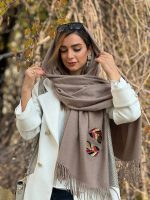 شال بریتان موشی با اکسسوری دو برگ - Image 3