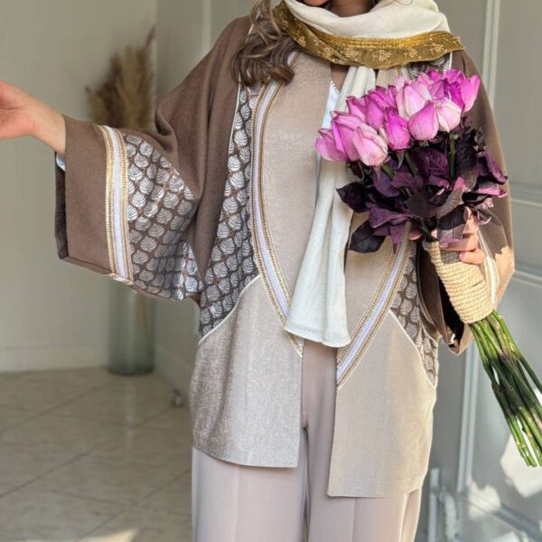 مانتو کرم آرینا
