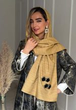 شال تافته طلایی با اکسسوری پاپیون