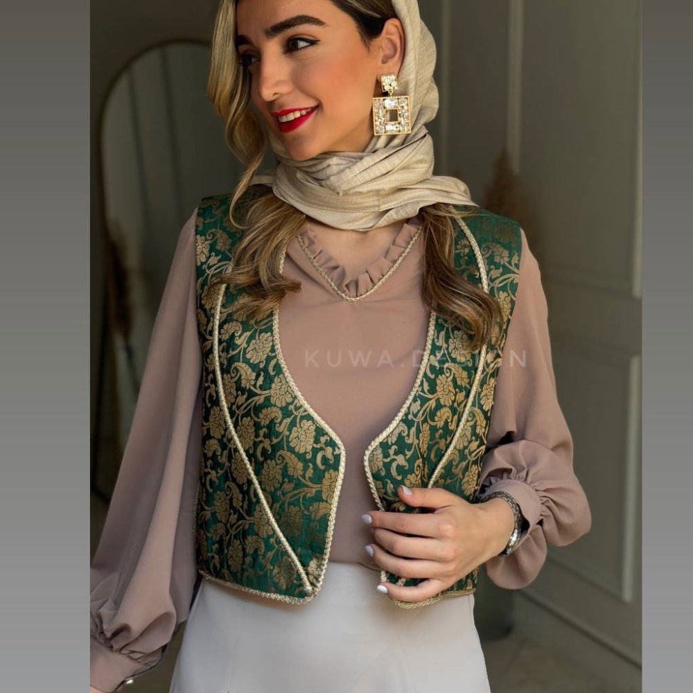 جلیقه هانه سبز (واژه کردی به معنای چشمه)