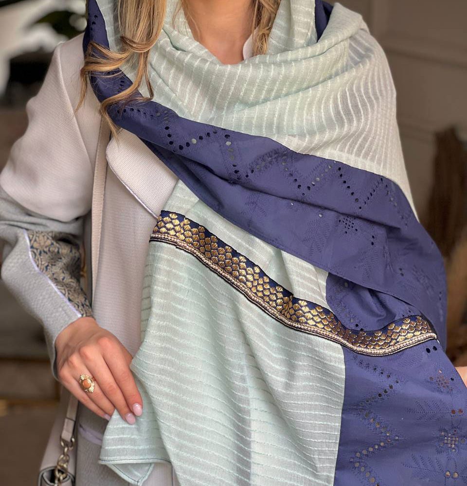 شال وال سبز راه راه با خامه دوزي سرمه اي